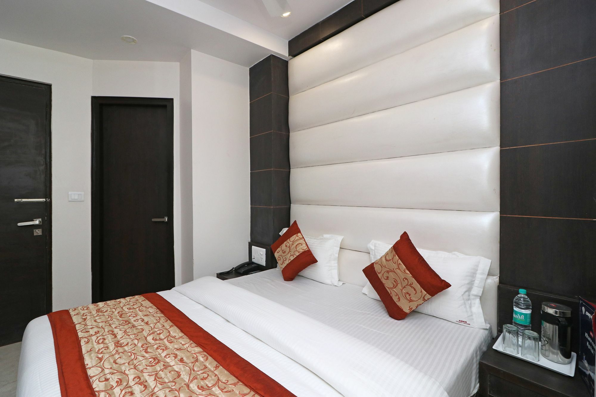Oyo 11593 Hotel Aman Guest House New Delhi Exteriör bild