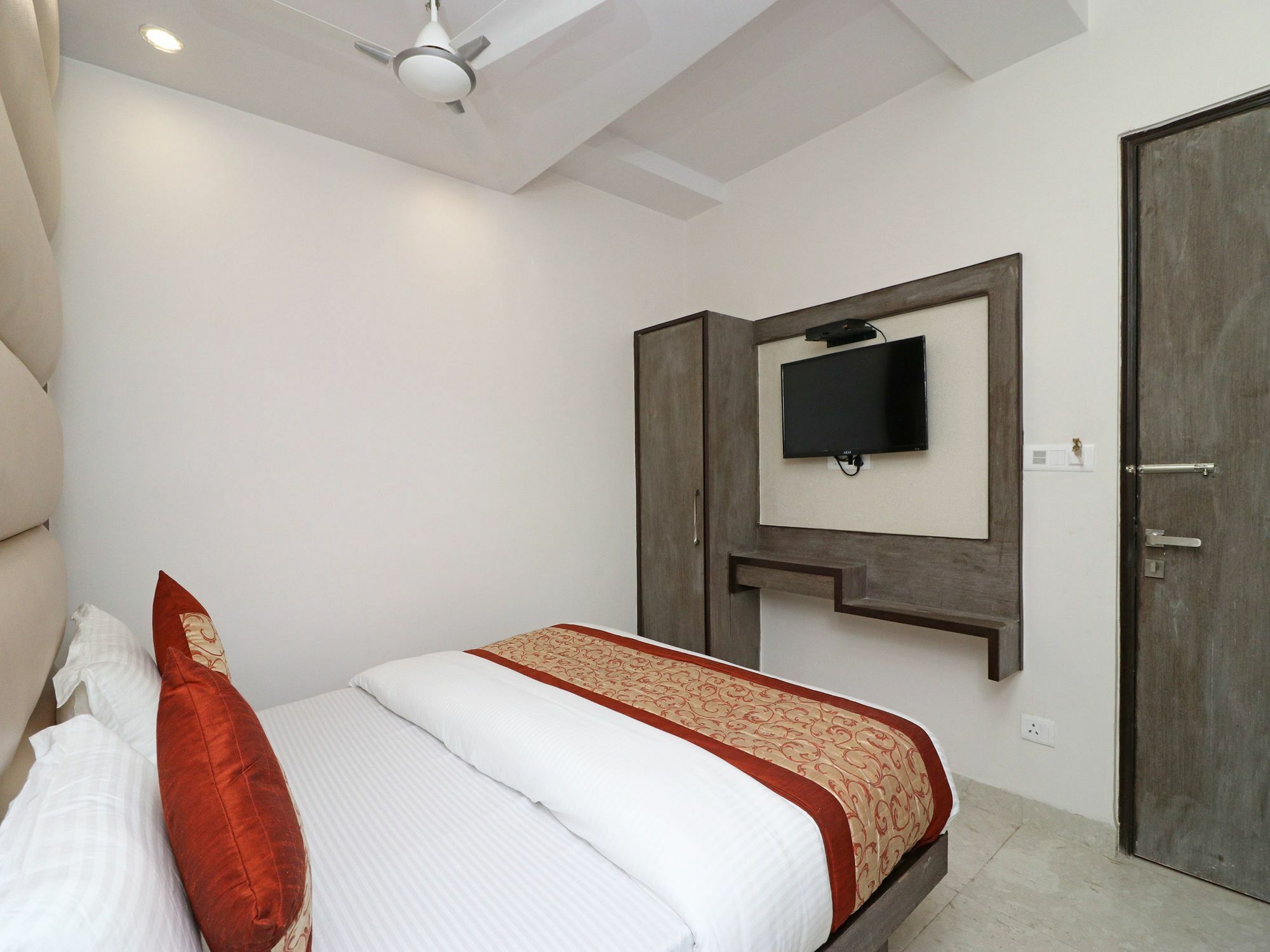 Oyo 11593 Hotel Aman Guest House New Delhi Exteriör bild