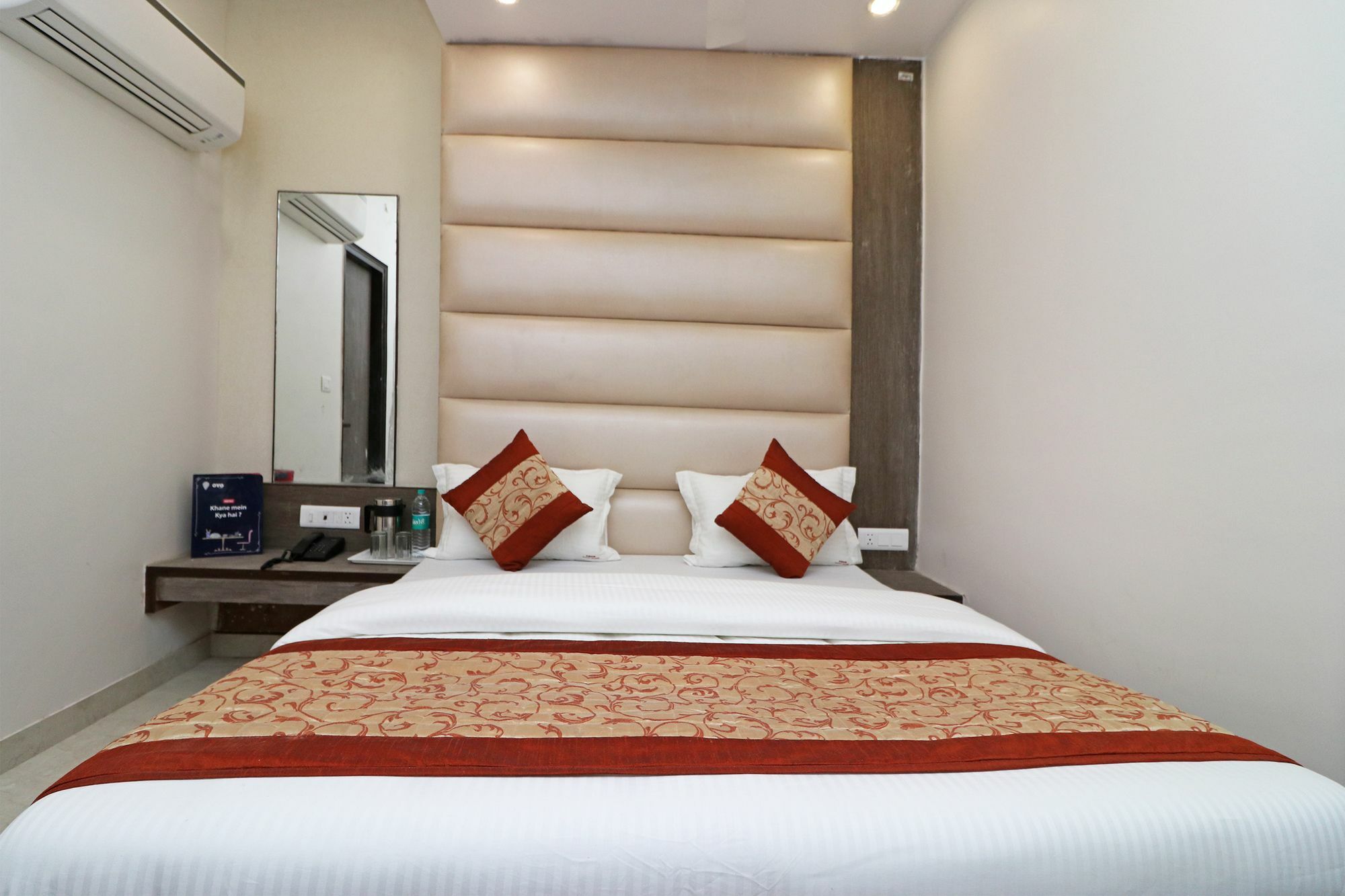 Oyo 11593 Hotel Aman Guest House New Delhi Exteriör bild